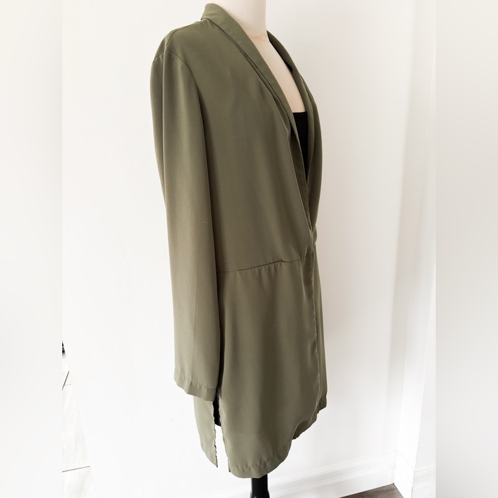 Suzy Shier Olive Green Open-Front Longline Blazer - Size Medium - Picture 7 of 8